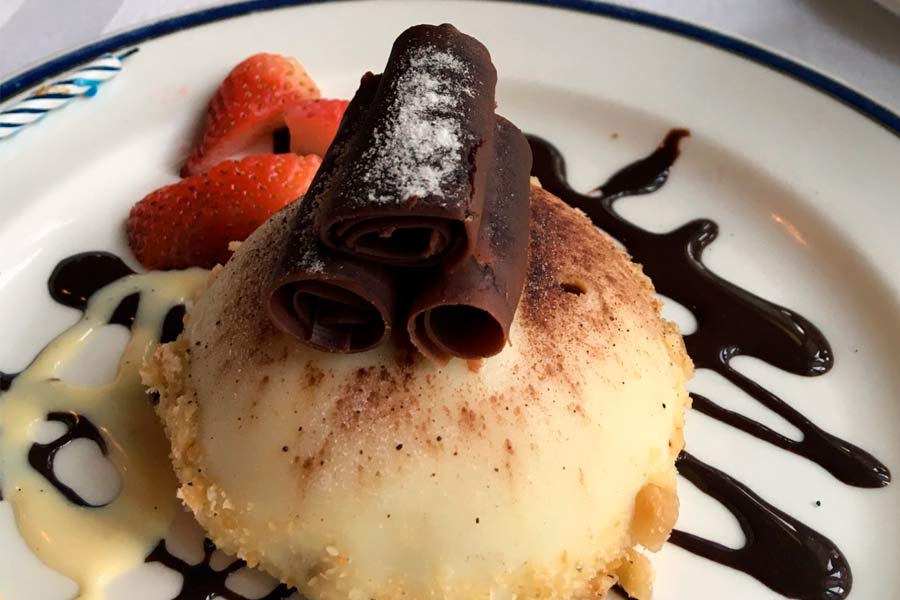 Le Continental dessert aux noisettes